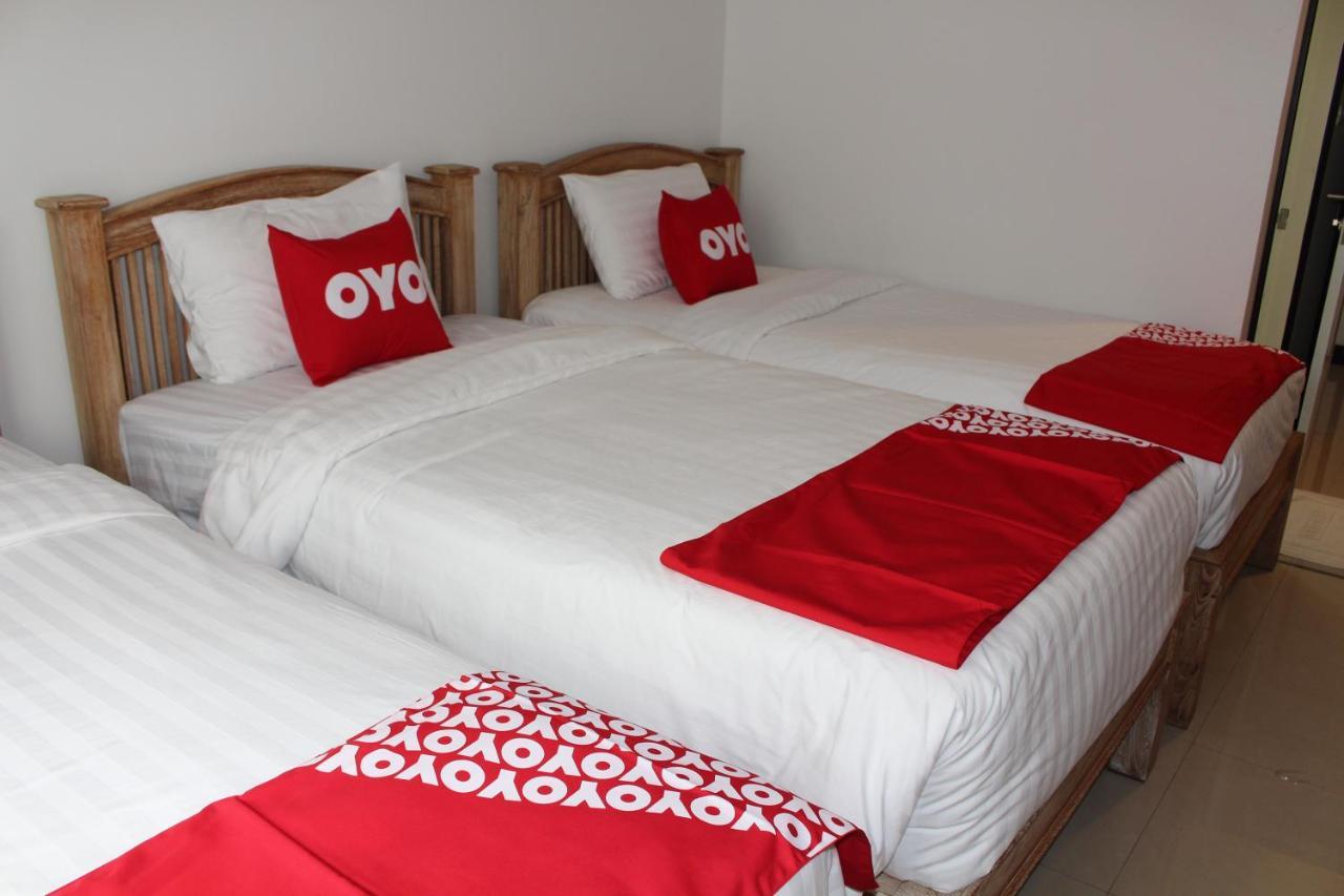 Oyo 75409 Premium The Family Hotel Τσιάνγκ Μάι Εξωτερικό φωτογραφία