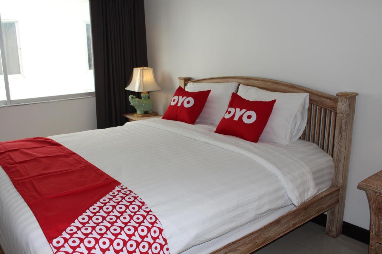 Oyo 75409 Premium The Family Hotel Τσιάνγκ Μάι Εξωτερικό φωτογραφία