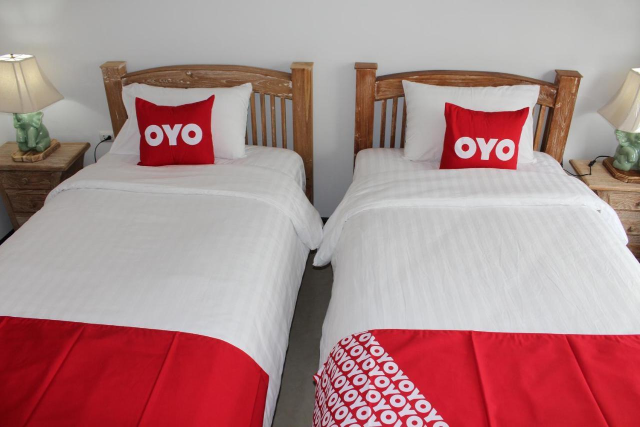 Oyo 75409 Premium The Family Hotel Τσιάνγκ Μάι Εξωτερικό φωτογραφία