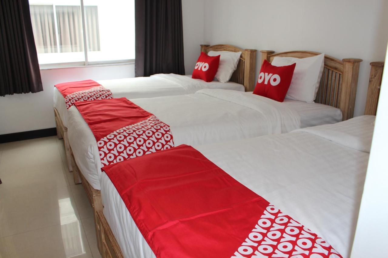 Oyo 75409 Premium The Family Hotel Τσιάνγκ Μάι Εξωτερικό φωτογραφία